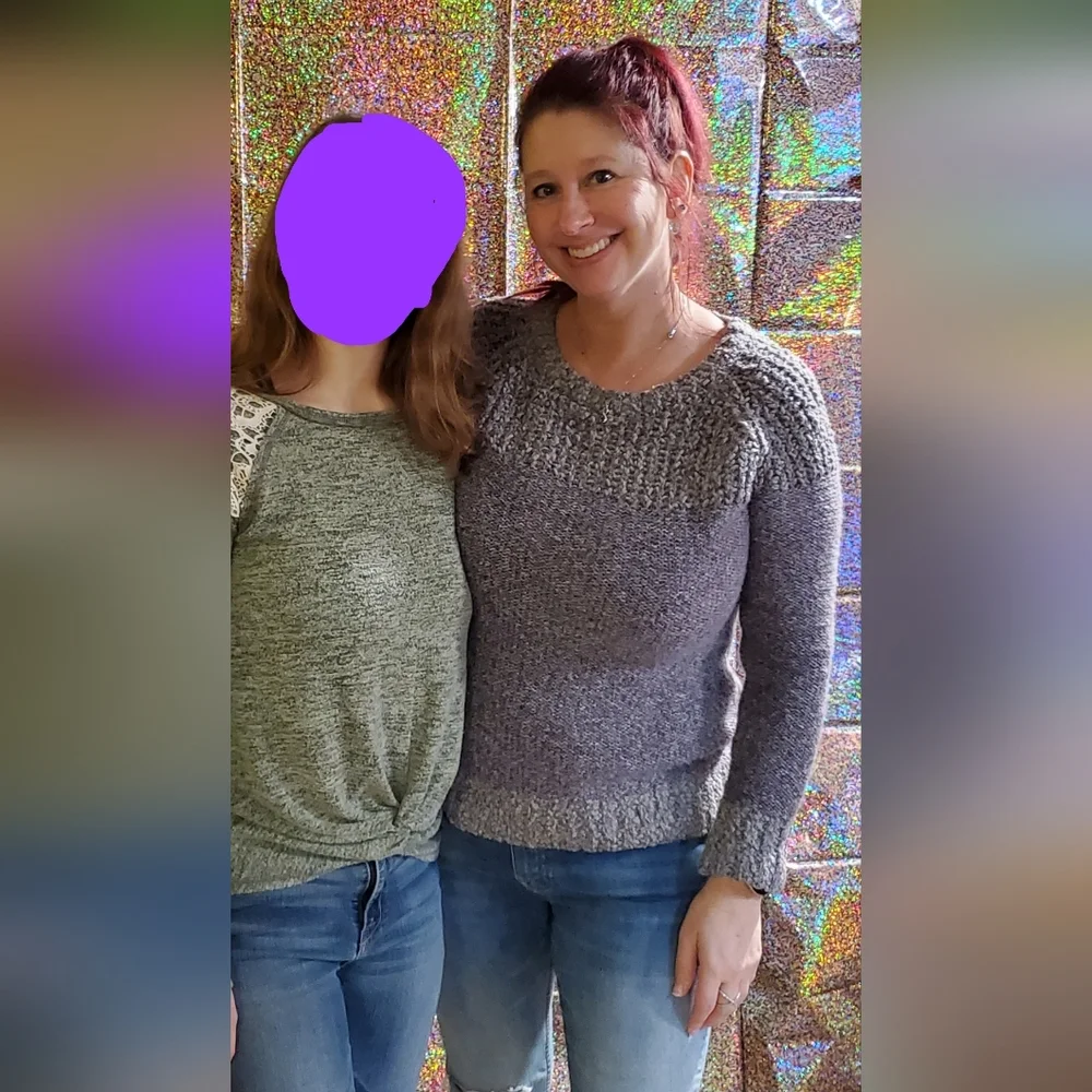 🎉 HP 🎉 Like New 💜 Fate, contrast Long sleeve crewneck sweater 💜 Wmn Medium - Picture 10 of 11